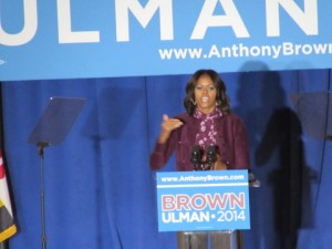 ArticleEBrown RallyMichelle Obama001