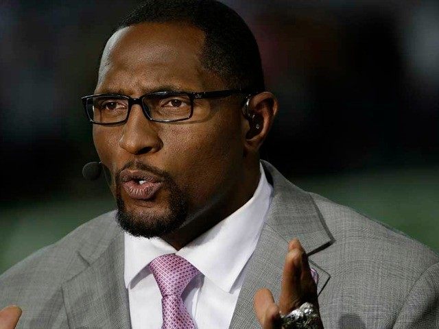 Ray-Lewis-serious-hands-ap-640x480