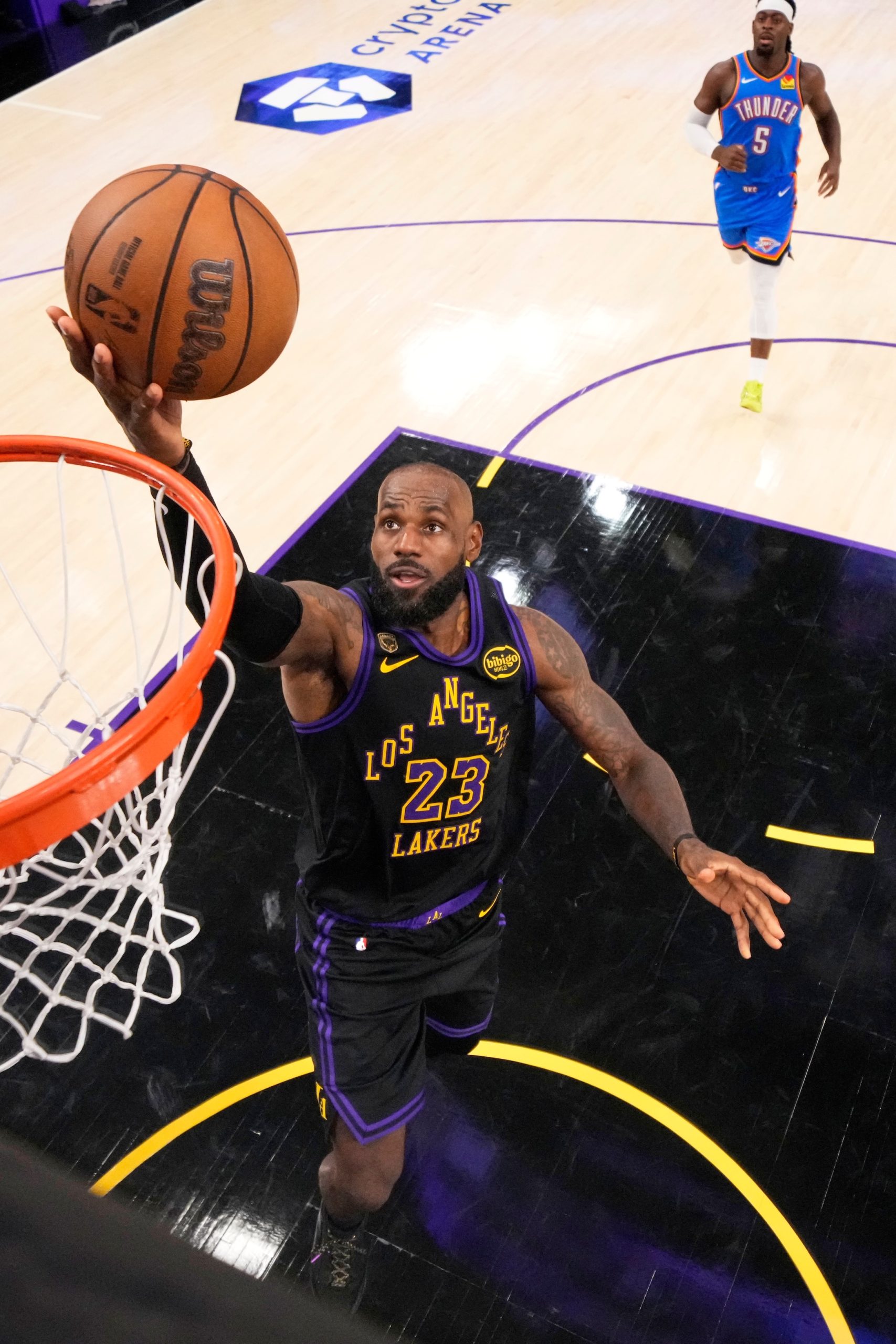 LeBron James leaves Lakers, begins search for new NBA title contender